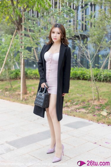 公交车猛烈进出婷婷老师